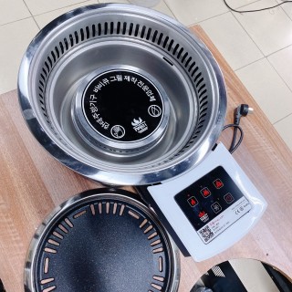 Bếp điện tự tiêu khói điều khiển liền