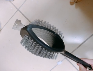 BÀN CHẢI CỌ VỈ NƯỚNG